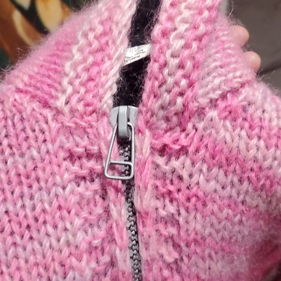 100% wool pink hooded jacket - Picture 2 of 3